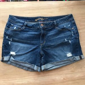 0001 | Jean shorts